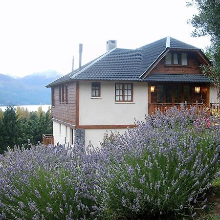 Arelauquen Bungalows & Suites San Carlos de Bariloche Exteriér fotografie