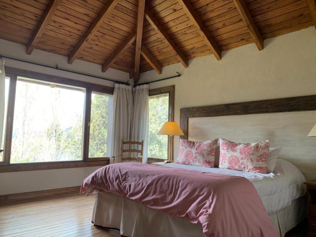 Arelauquen Bungalows & Suites San Carlos de Bariloche Exteriér fotografie