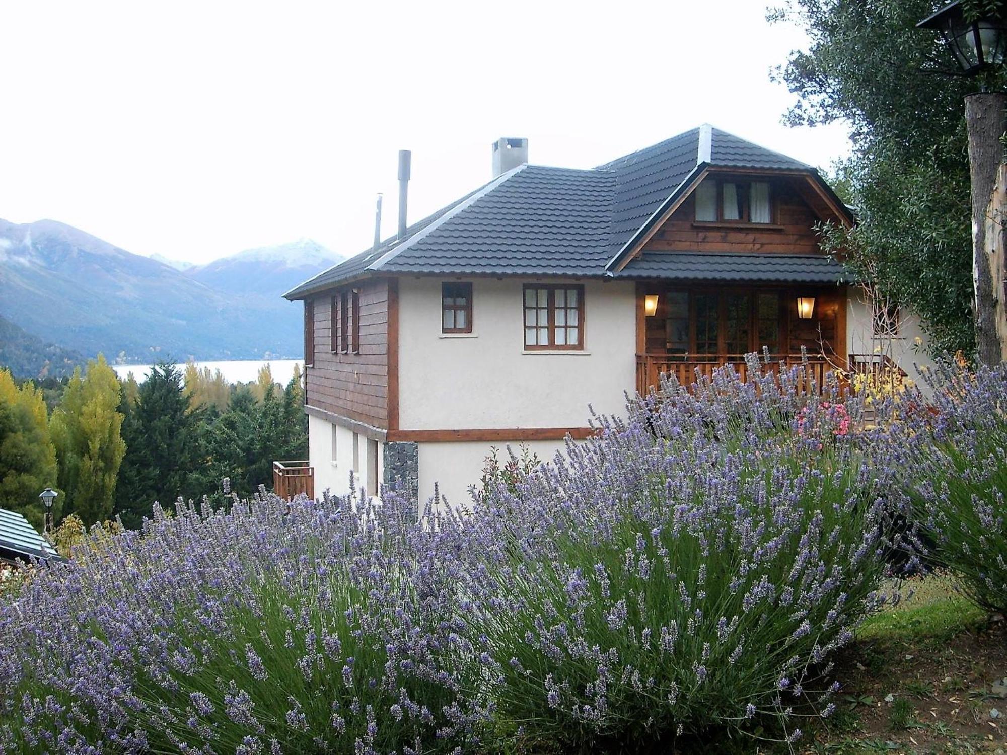 Arelauquen Bungalows & Suites San Carlos de Bariloche Exteriér fotografie